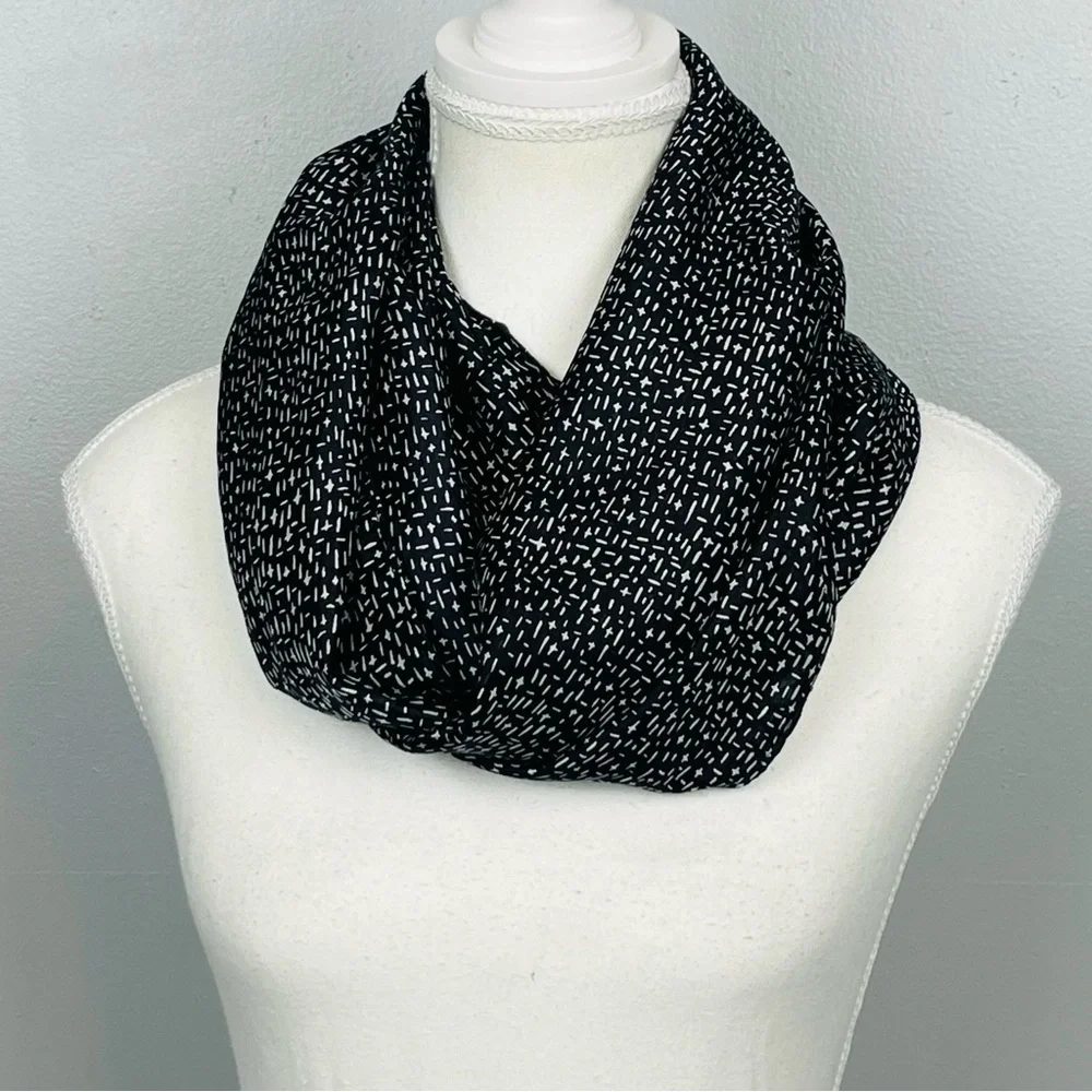 J.Jill 100% silk black & white print lightweight infinity scarf.